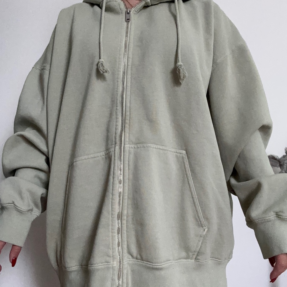 Brandy Melville hoodie